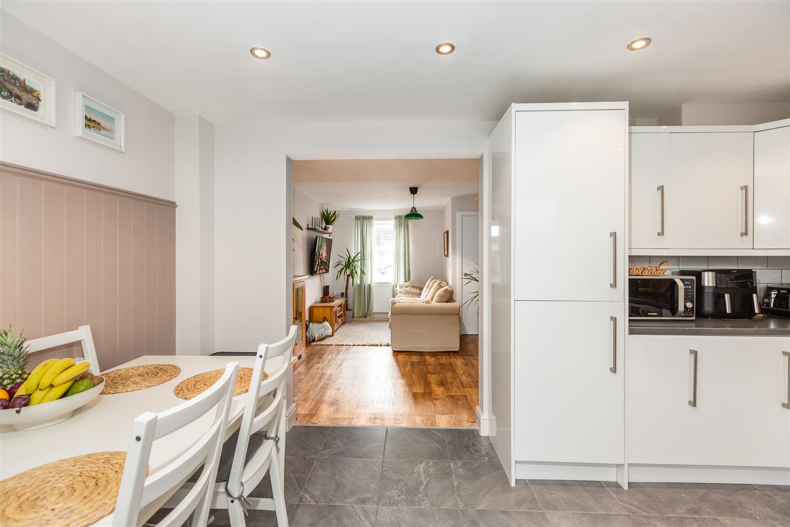 Oakfield Street, Pontarddulais, Swansea, SA4 8LN